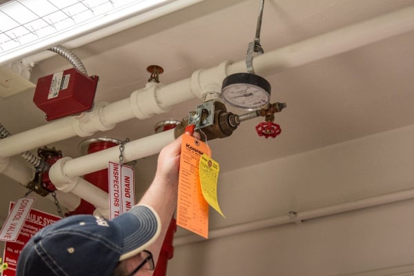 What is the Difference Between Wet Dry Fire Sprinkler Systems